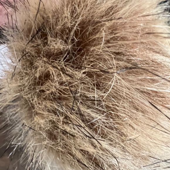 Timberland Fleece Lining PomPom Beanie - Picture 11 of 11